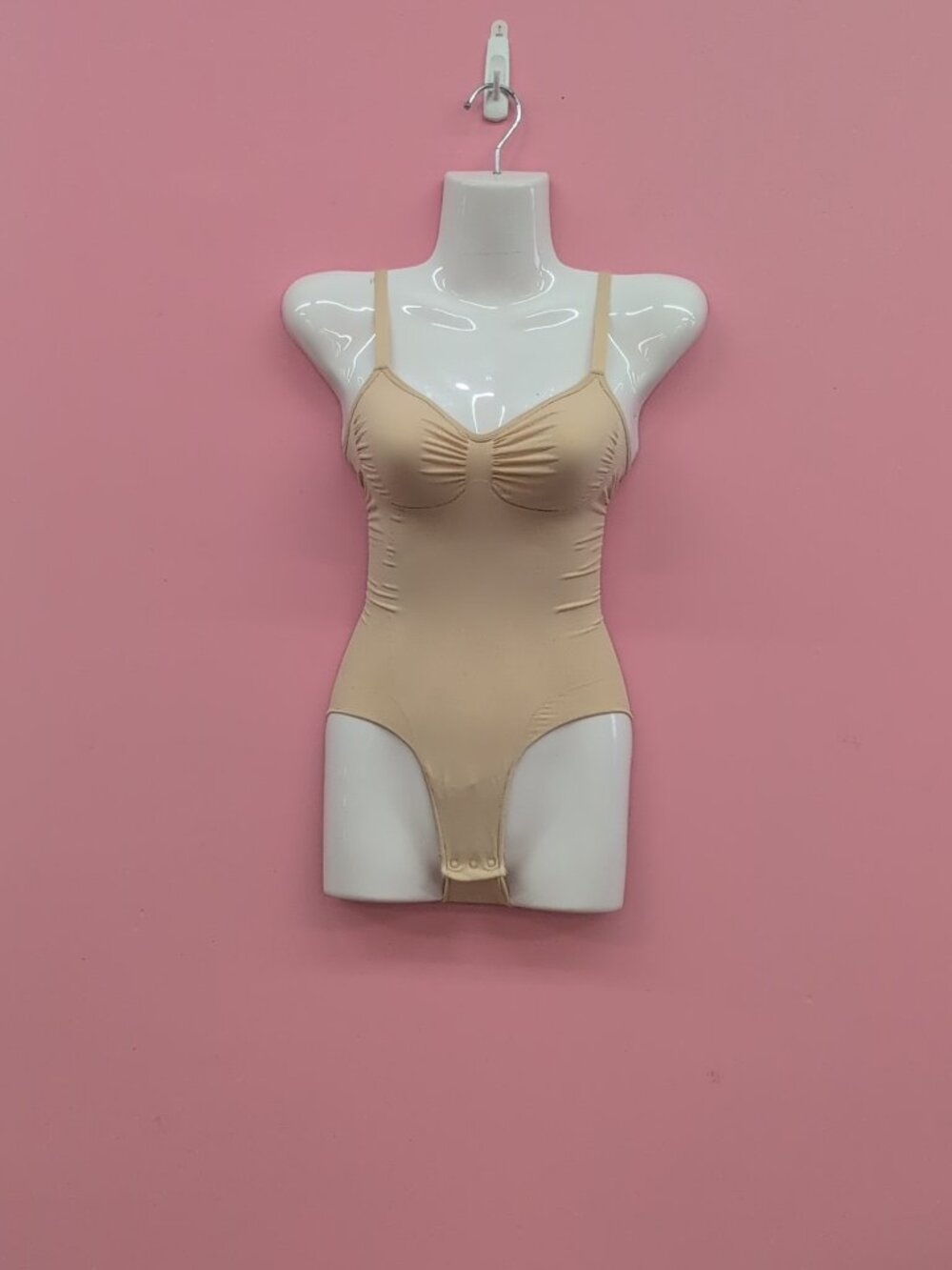 SKIMS Seamless Sculpting Brief Bodysuit Clay Small